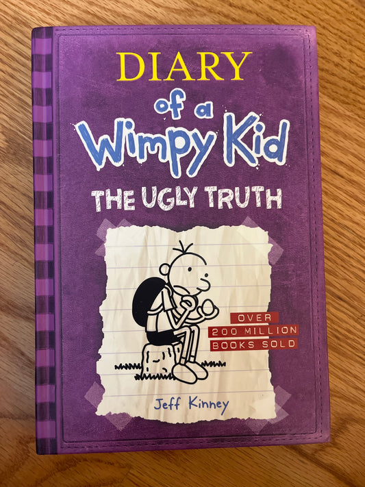 Diary of a Wimpy Kid The Ugly Truth hdcvr