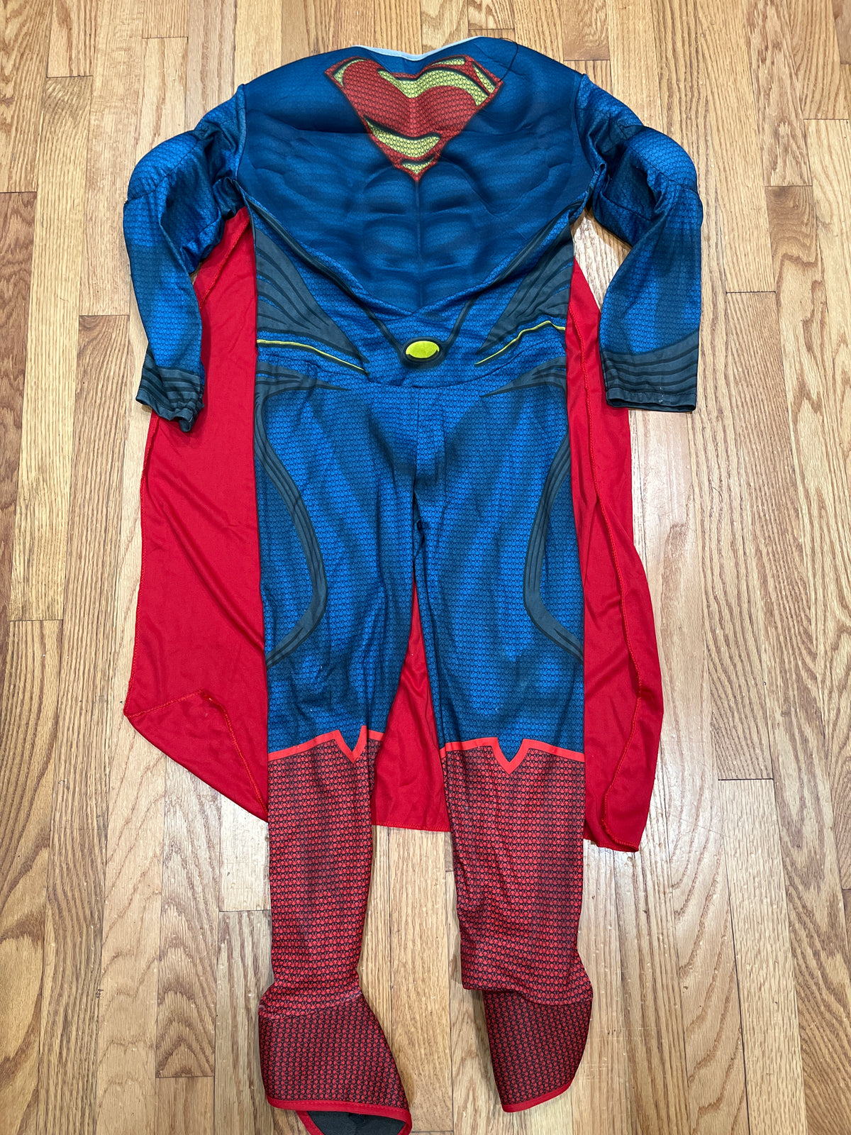 Superman costume W/muscles & cape  :) - size Youth - 8 (M)
