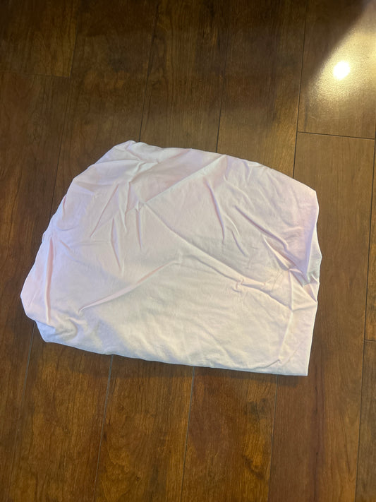 Crib fitted sheet GUC Pink - size Bedding - Crib