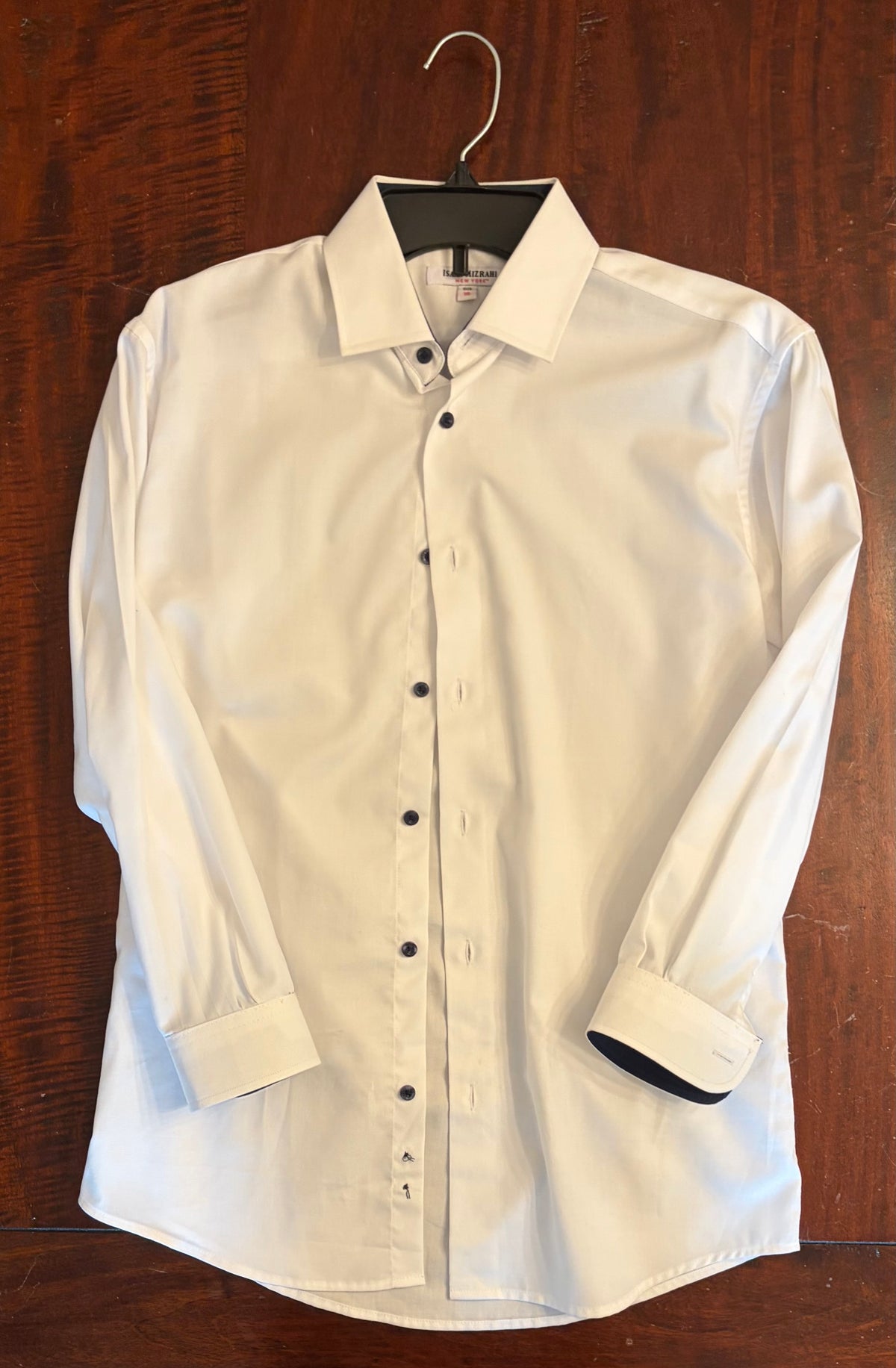 IZAAC MIZRAHI WHITE BUTTON DOWN EUC - size Youth - 16 (XL)