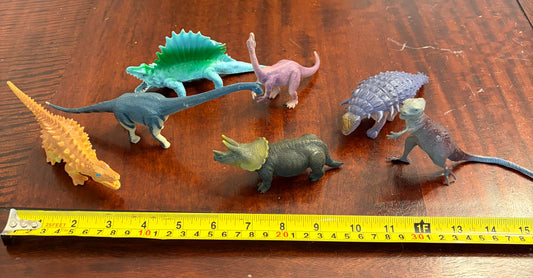DINOSAUR FIGURES HARD PLASTIC 3 INCHES 7 ITEMS