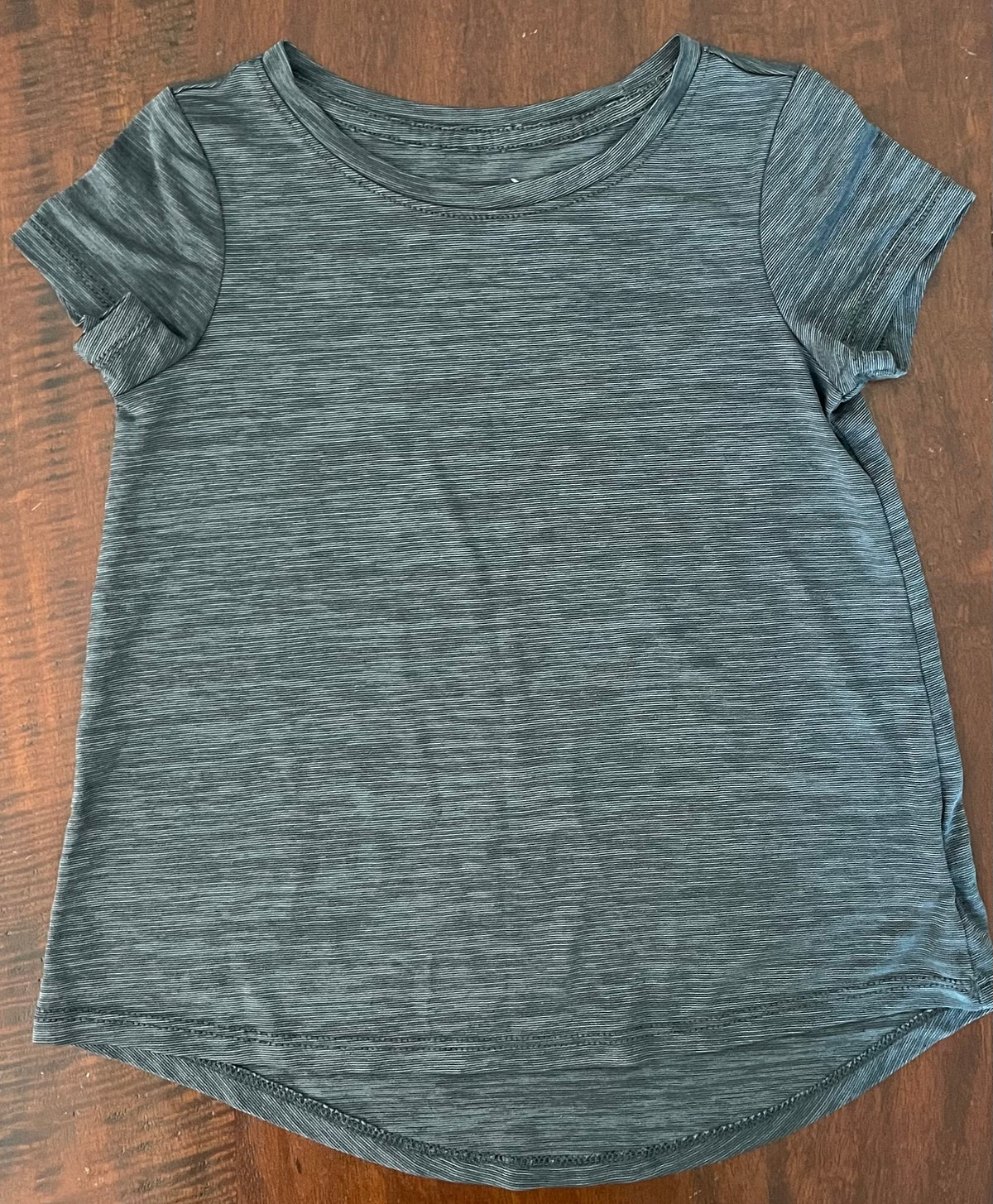 Old Navy active top gray dry fit GUC - size Youth - 5 (XS)