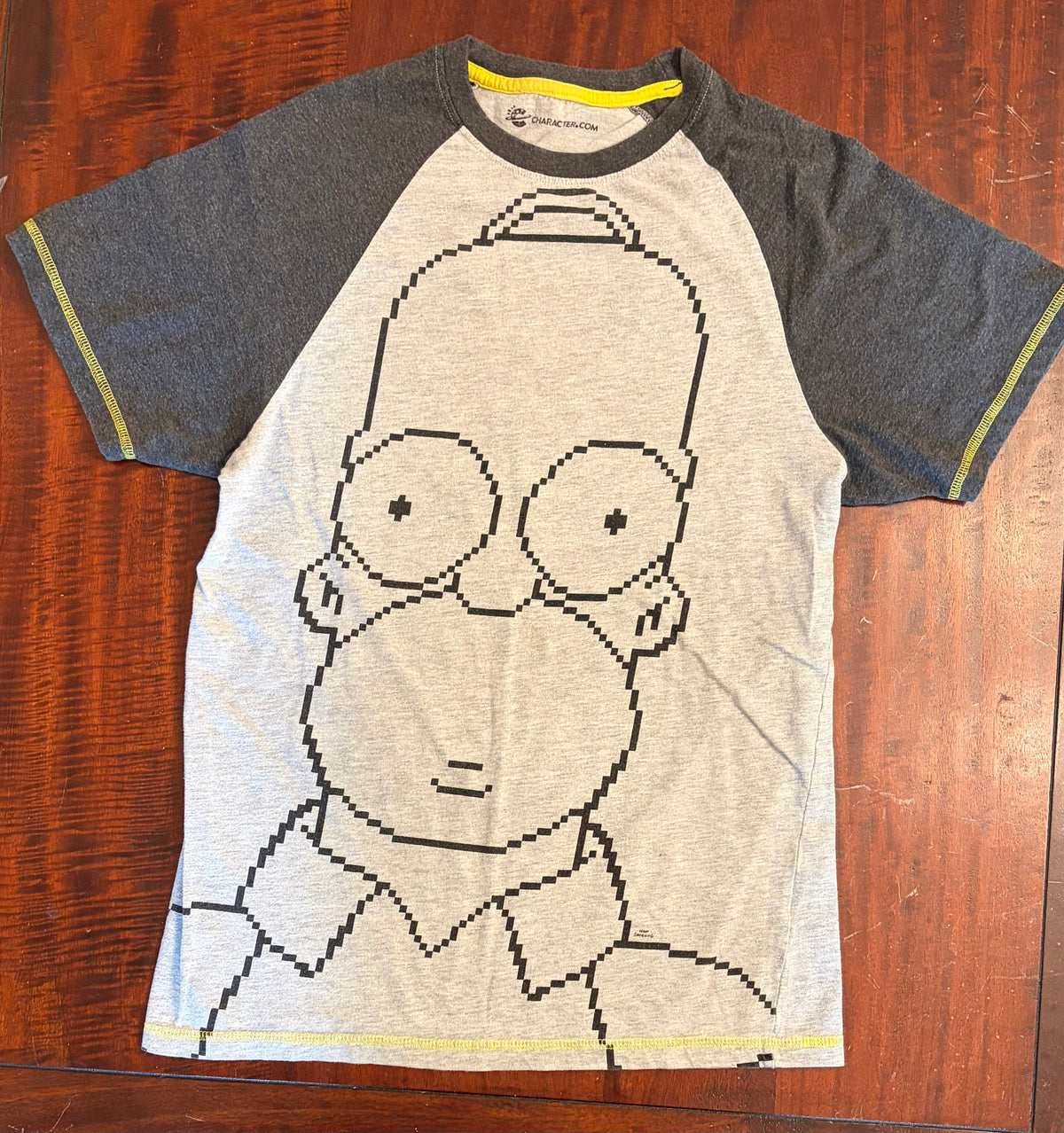 GRAY SIMPSON T-SHIRT VGUC - size Teen/Men - S (29-31)