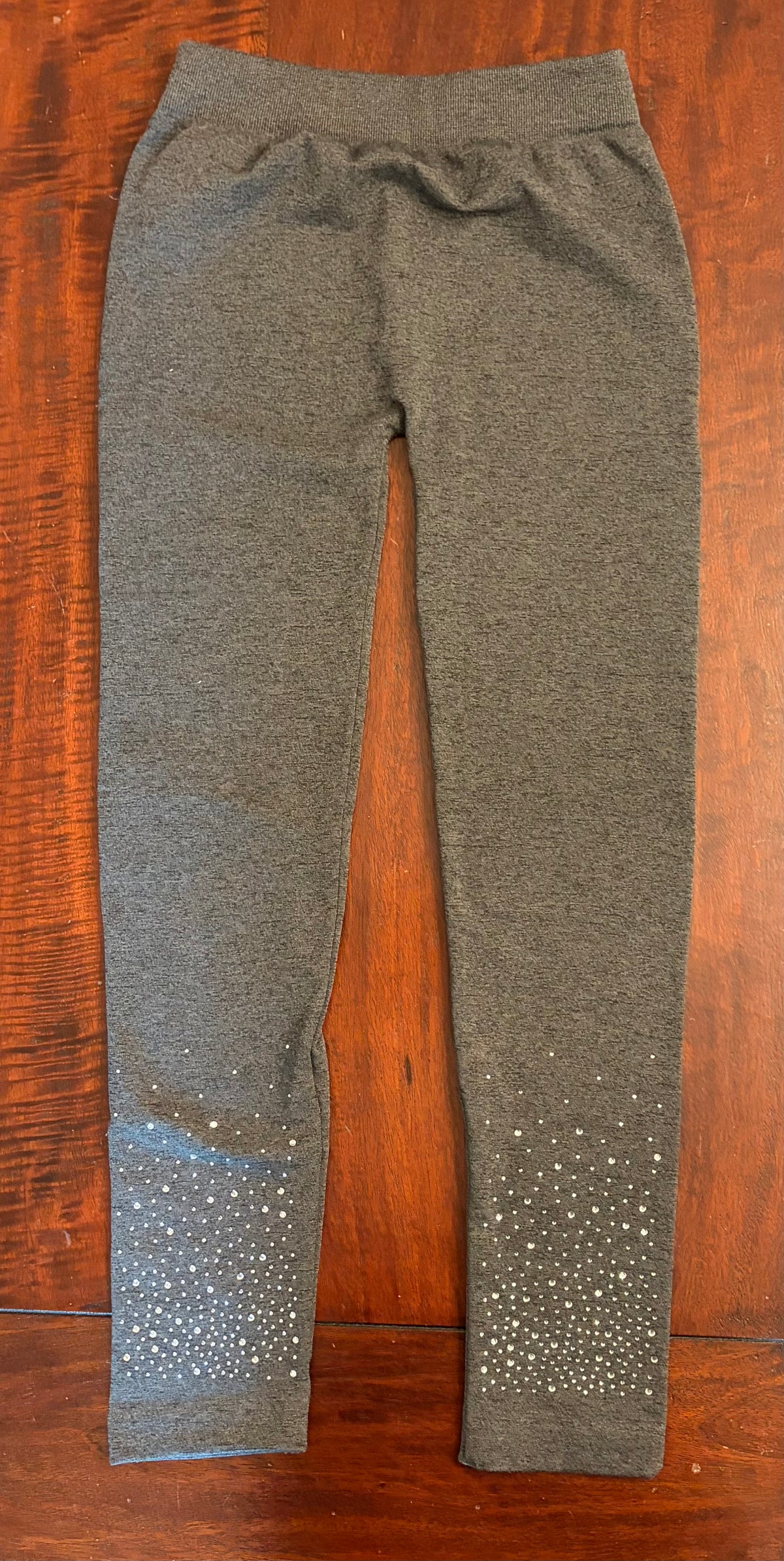 STAR RIDE GREY STRETCHY BEDAZLED LEGGINGS EUC - size Youth - 7 (S)