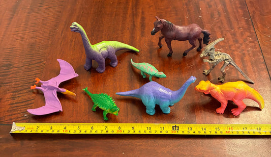 MISC DINO, HORSE & OTHER PLASTIC ANIMALS
