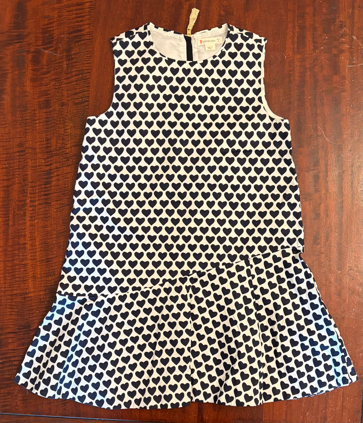 CREWCUTS SLEEVLESS DRESS WHITE BLACK HEARTS EUC - size Youth - 7 (S)