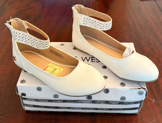 NINE WEST WHITE DRESS SHOE VGUC - size Shoes - Kids 3