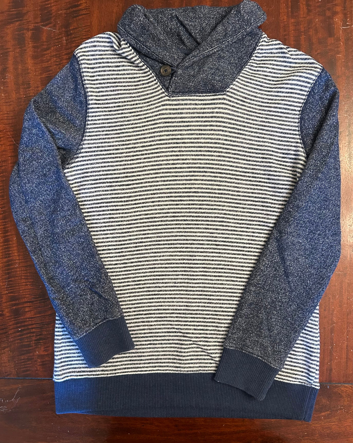 CAT&JACK SWEATER NAVY STRIPE SOFT GUC - size Youth - 14 (XL)