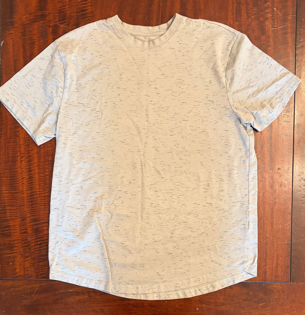 RUSTIC SOULS LIGHT GRAY SHORT LEEVE TSHIRT EUC - size Teen/Men - S (29-31)