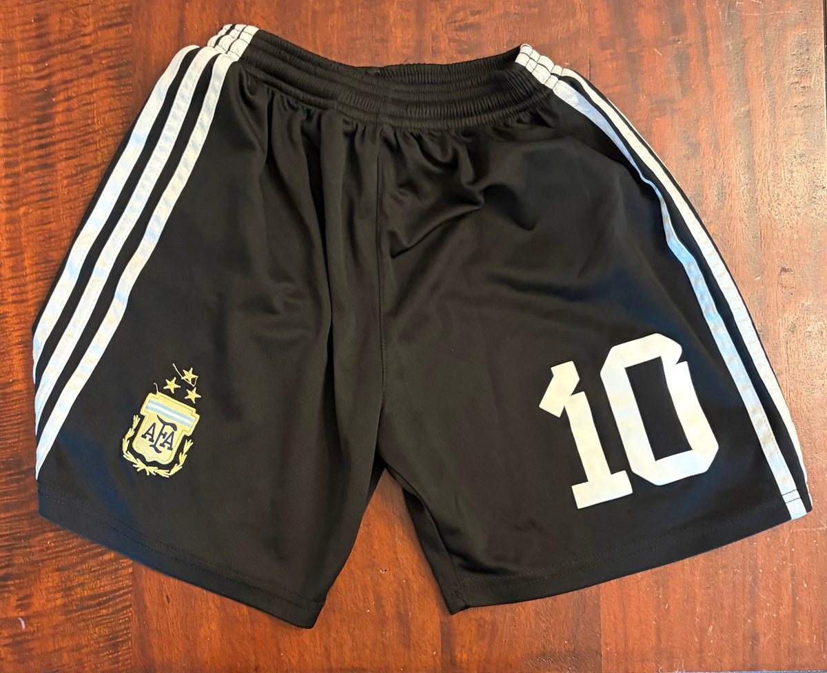 MESSI #10 BLACK SHORTS VGUC - size Youth - 6 (S)