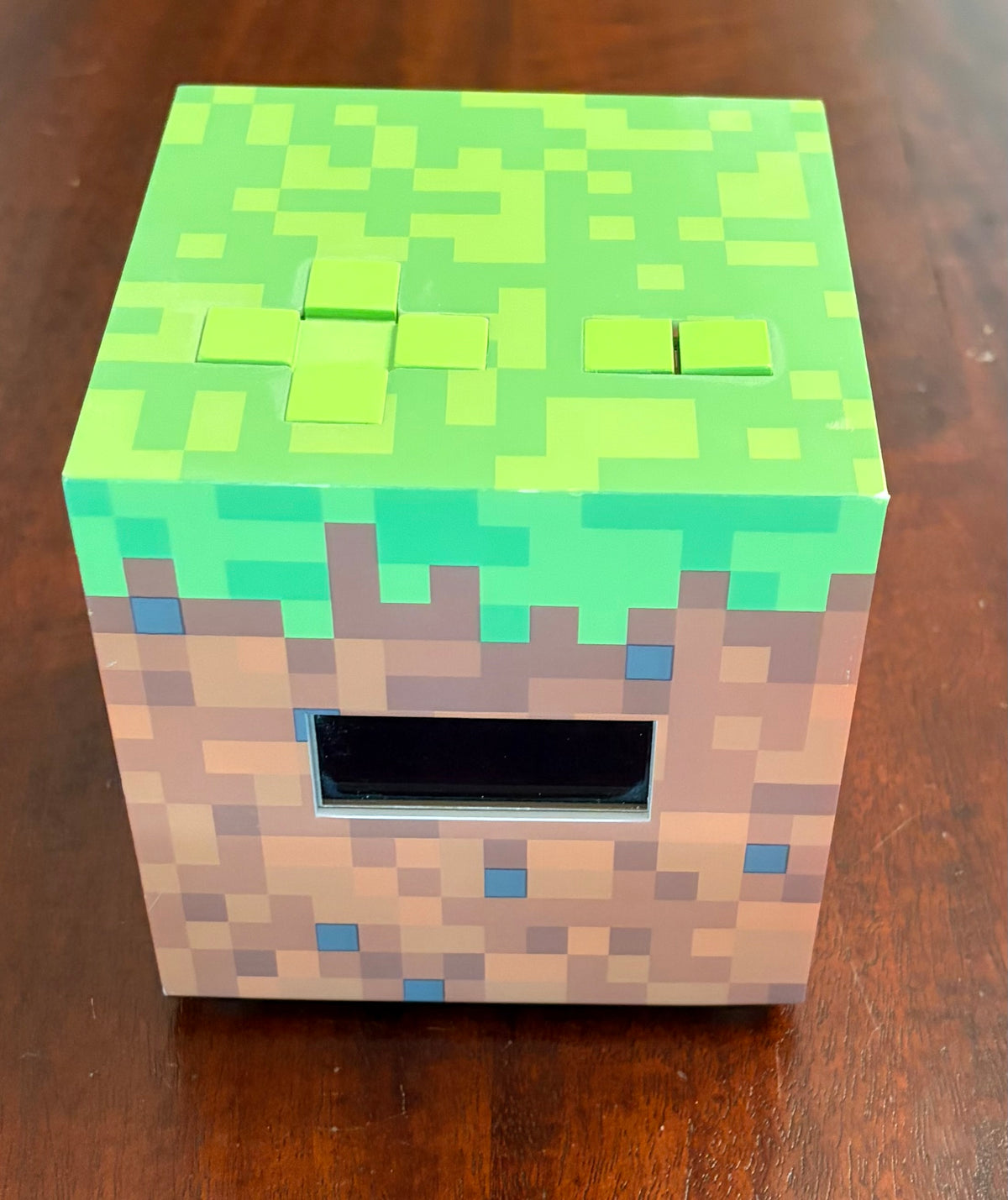 MINECRAFT CLOCK NEEDS MICRO USB CORD