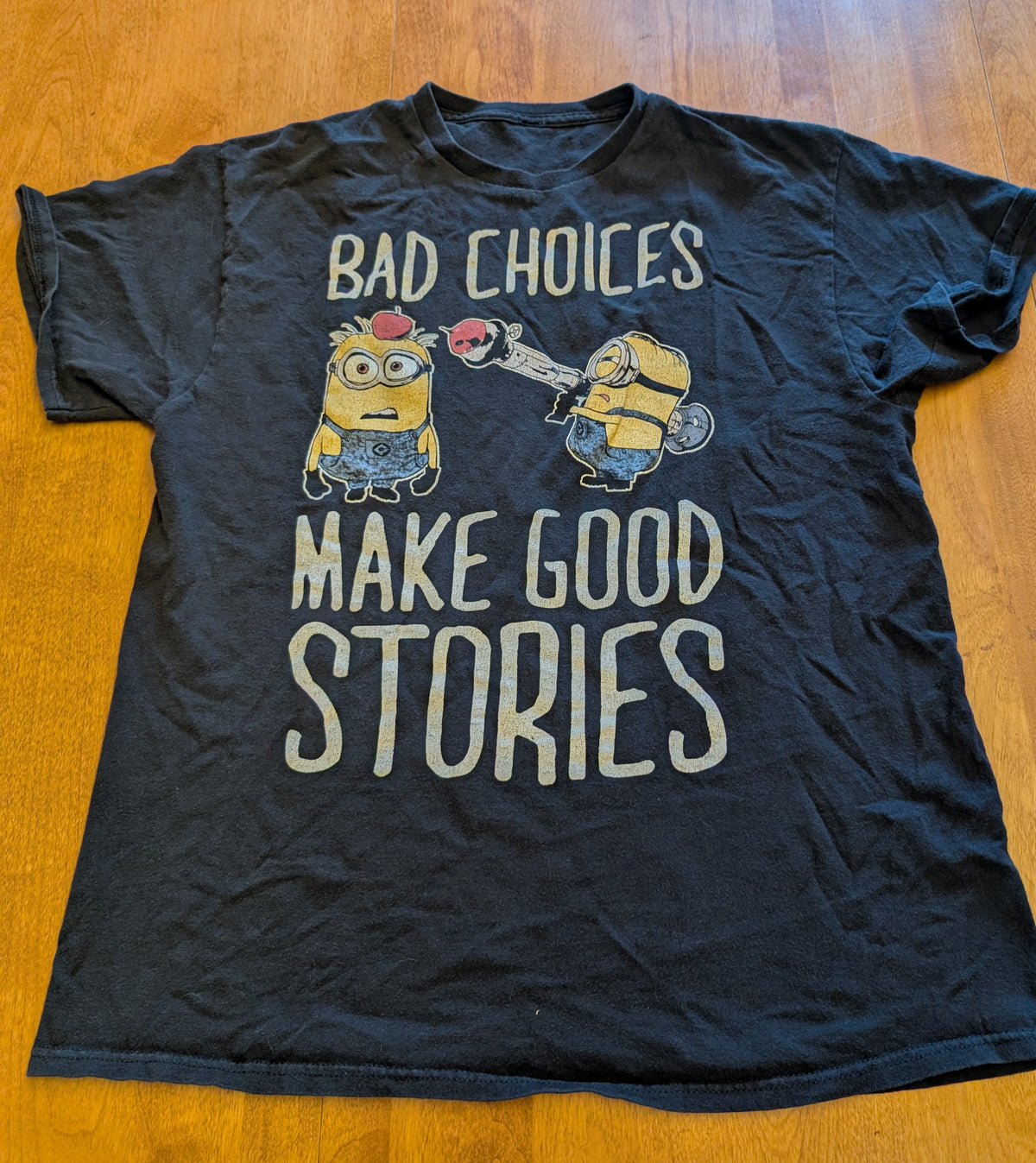 Minions shirt - size Teen/Men - M (32-34)