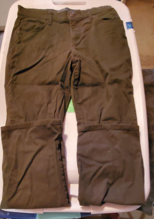 8 medium pants Charcoal - size Junior - M (7/9)