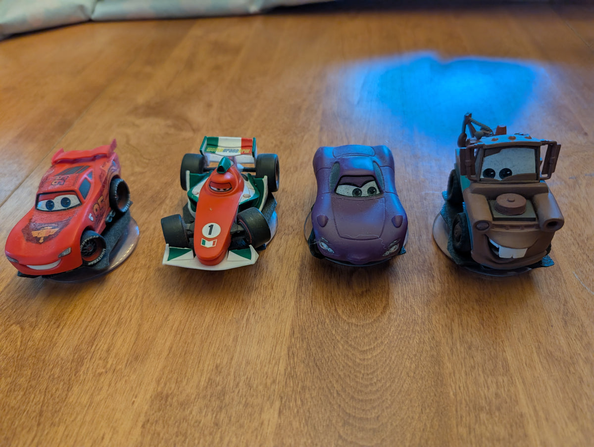 Disney infinity charactr 4 cars, mater, mcqueen