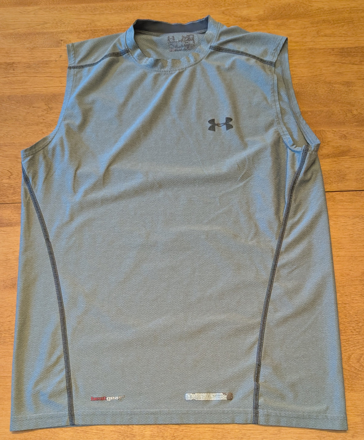 Under armor tank Gray - size Teen/Men - M (32-34)