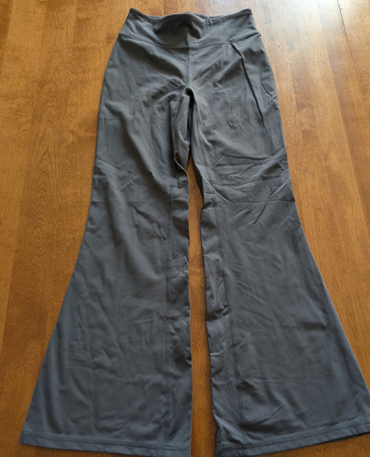 Grey leggings Bell bottom - size Junior - M (7/9)