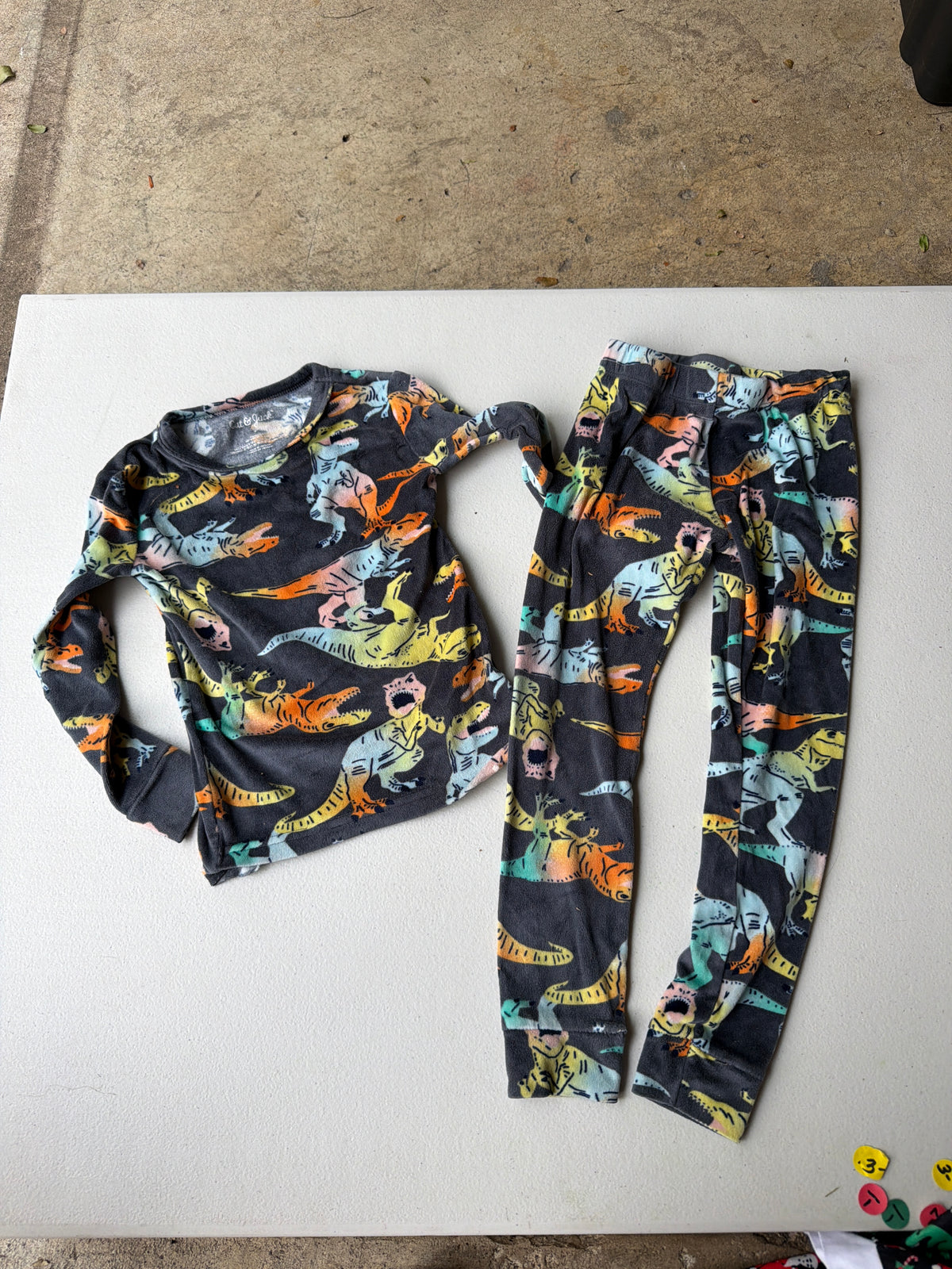 Cat and Jack fleece Dino pjs - size Toddler - 4T