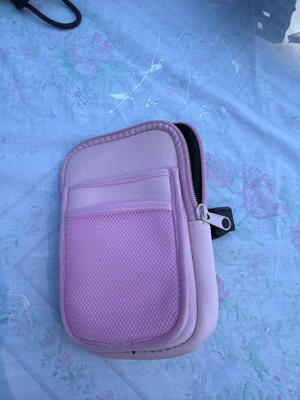 Pink wrist wallet Phone carrier