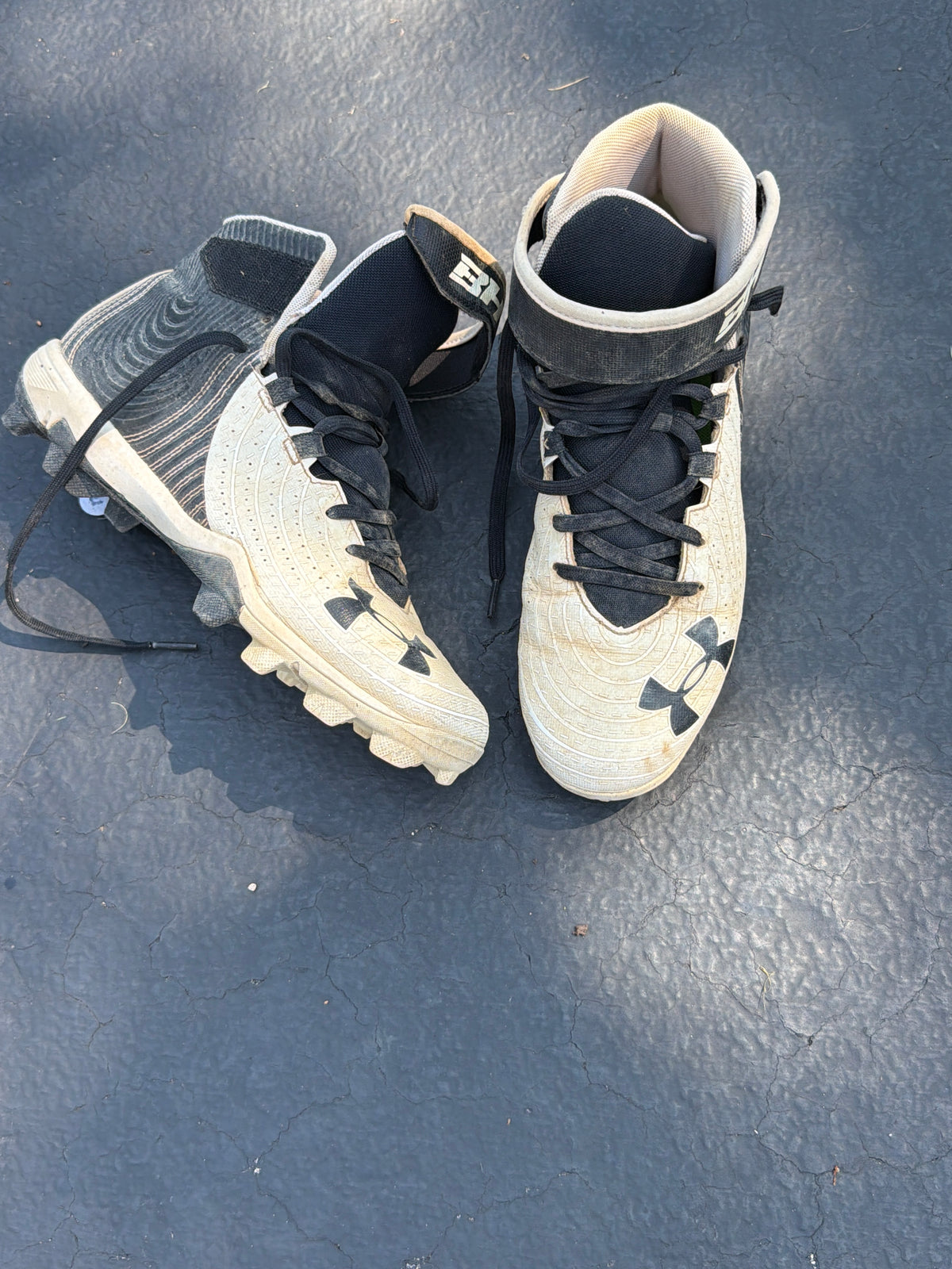 Underarmour High top cleats - size Shoes - Adult 8