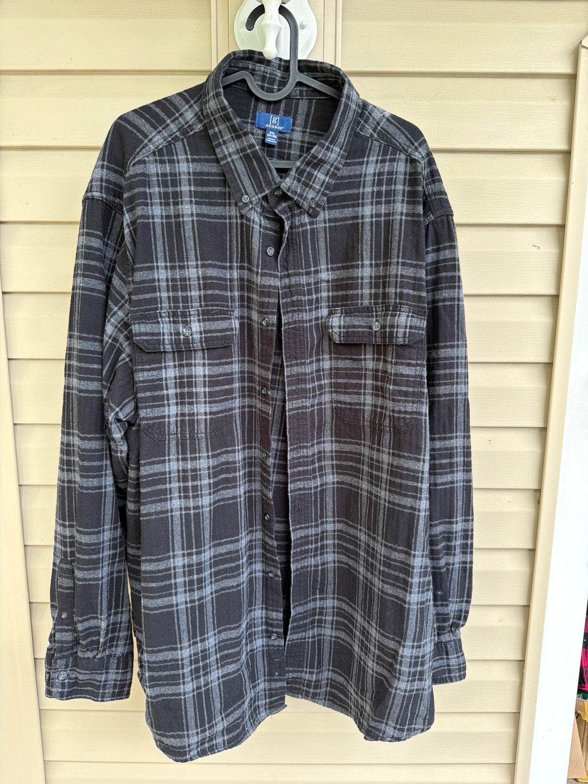 George black gray flanne - size Teen/Men - 3X (48-50)