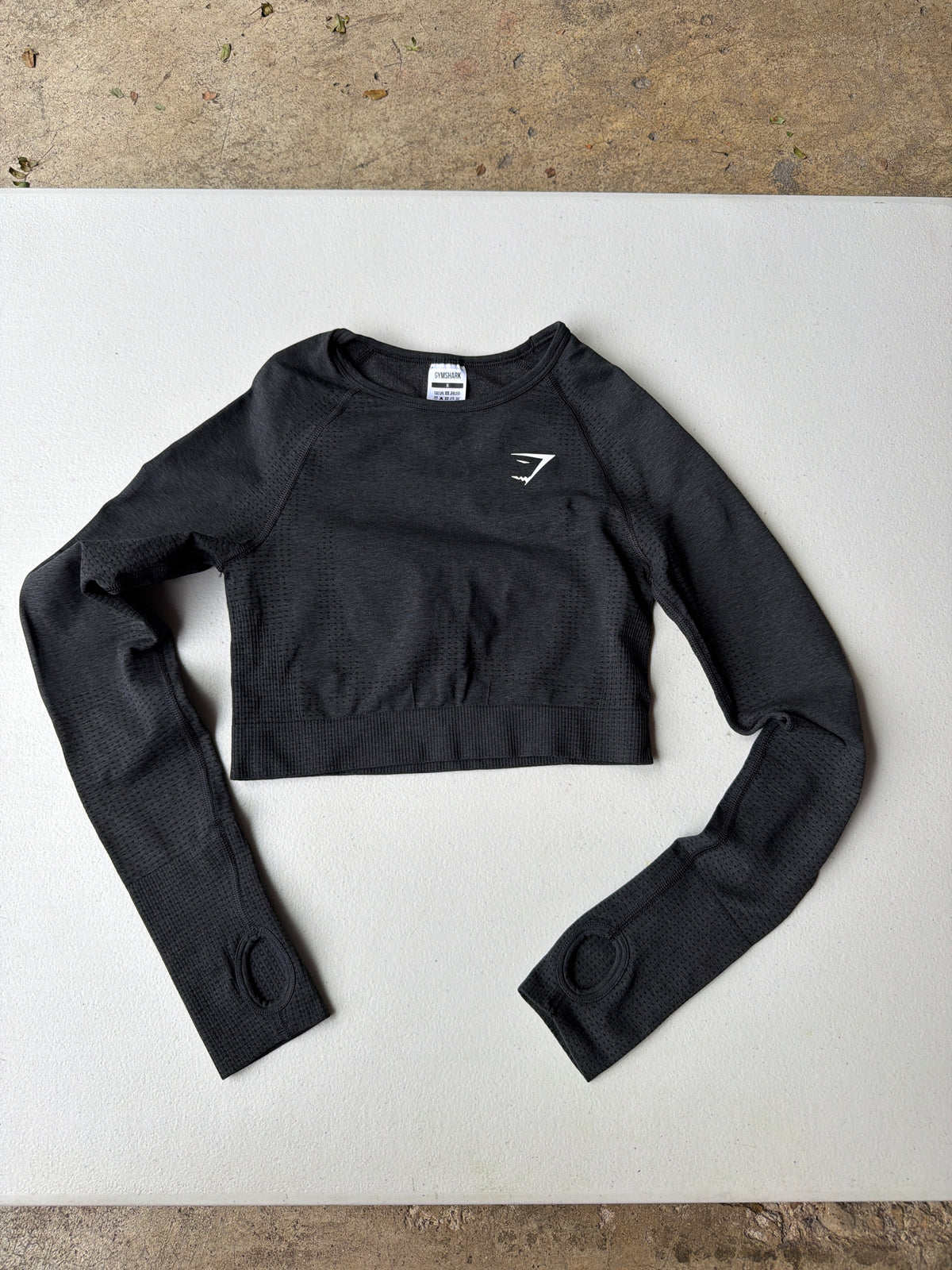 Gymshark small Gray/black longsleeve - size Junior - S (3/5)