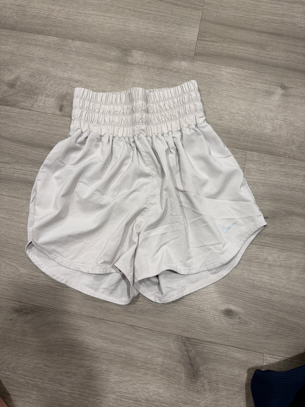 Nike new shorts Dri fit lined gray - size Women - S (4/6)