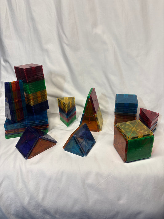 Magnatiles 112 pc set 8 big squares, 62 small