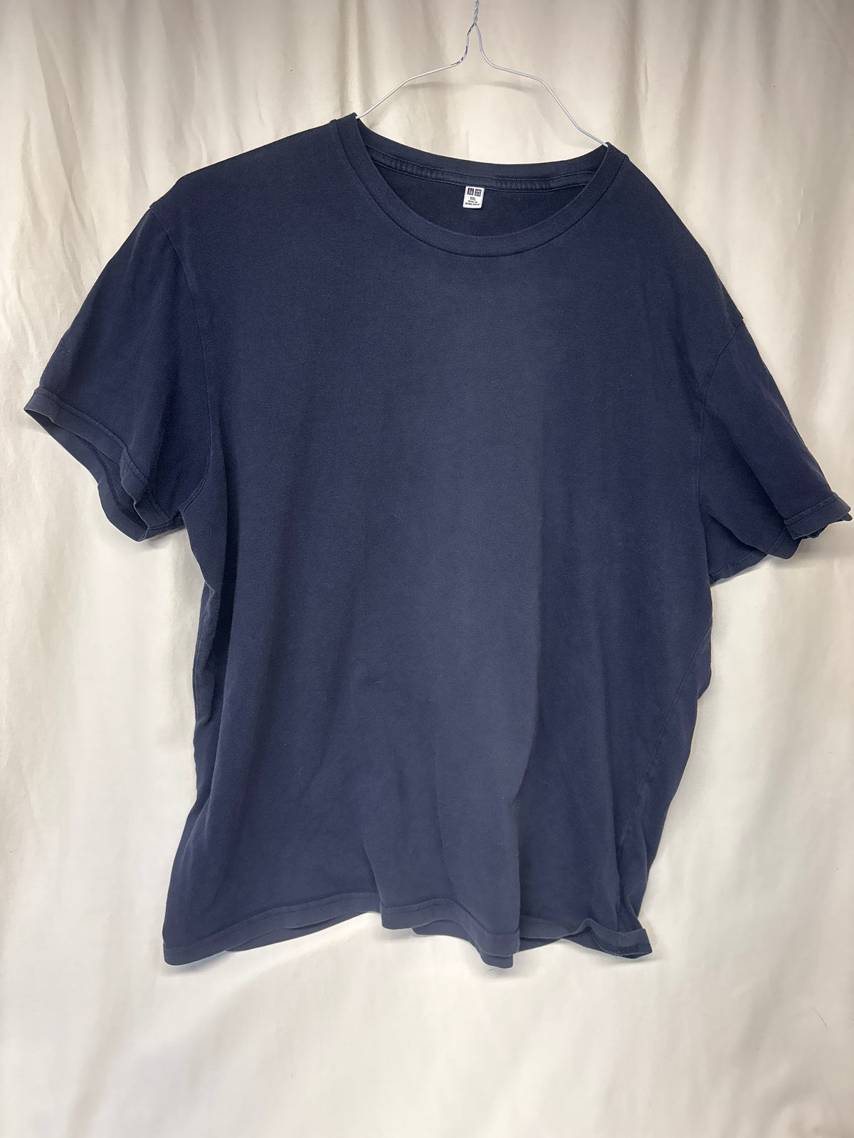 Navy tee - size Teen/Men - XXL (44-46)