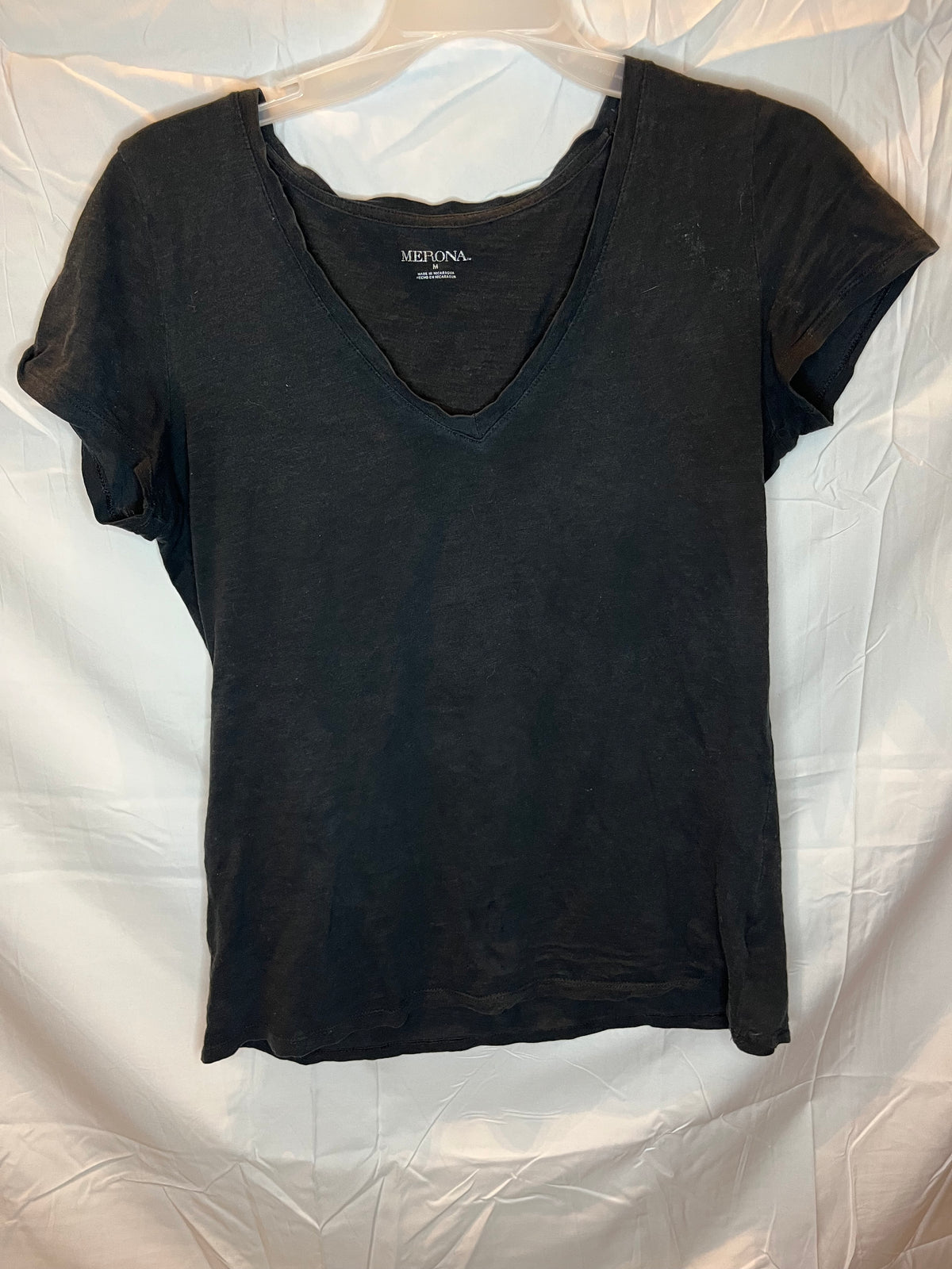 Merona black v-neck tee short-sleeve - size Junior - M (7/9)