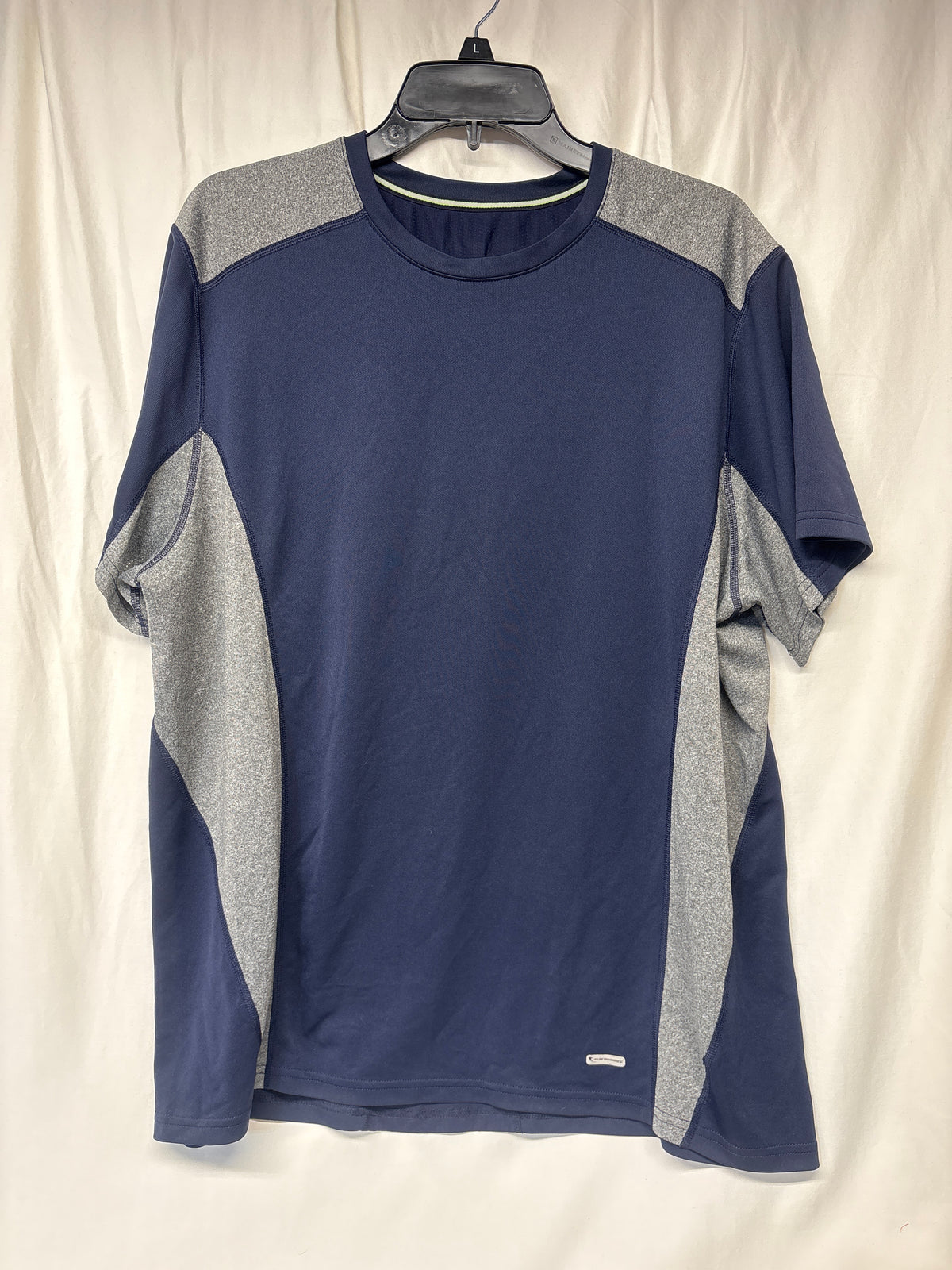 Navy & grey athletic tee - size Teen/Men - L (36-38)