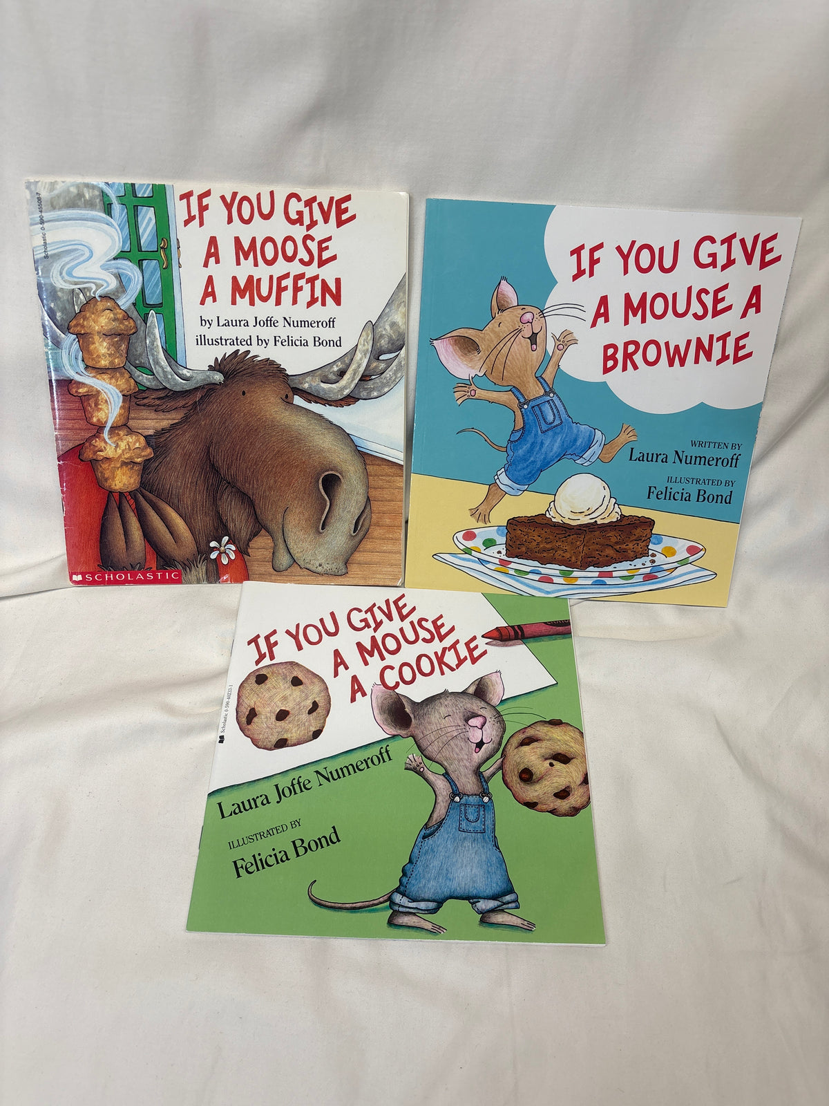 3 book set - If You Give A Mouse A Cookie, IYGAMA