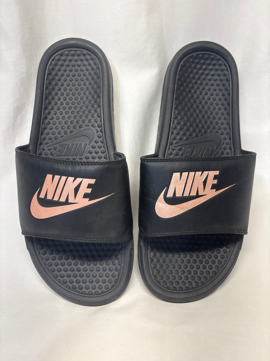 Nike slides - black w/ peach logo - size Shoes - Adult 9