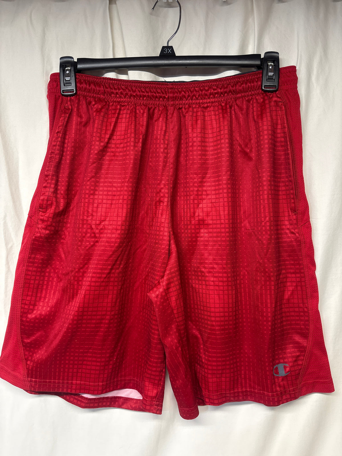 Champion red athletic shorts w/ square pattern - size Teen/Men - L (36-38)