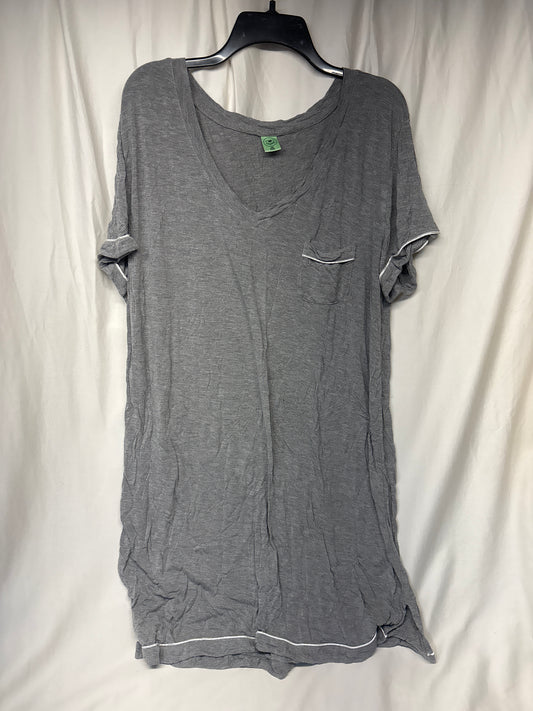 Honeydew grey s/s sleep shirt w/ white piping - size Women - 2X (20/22W)