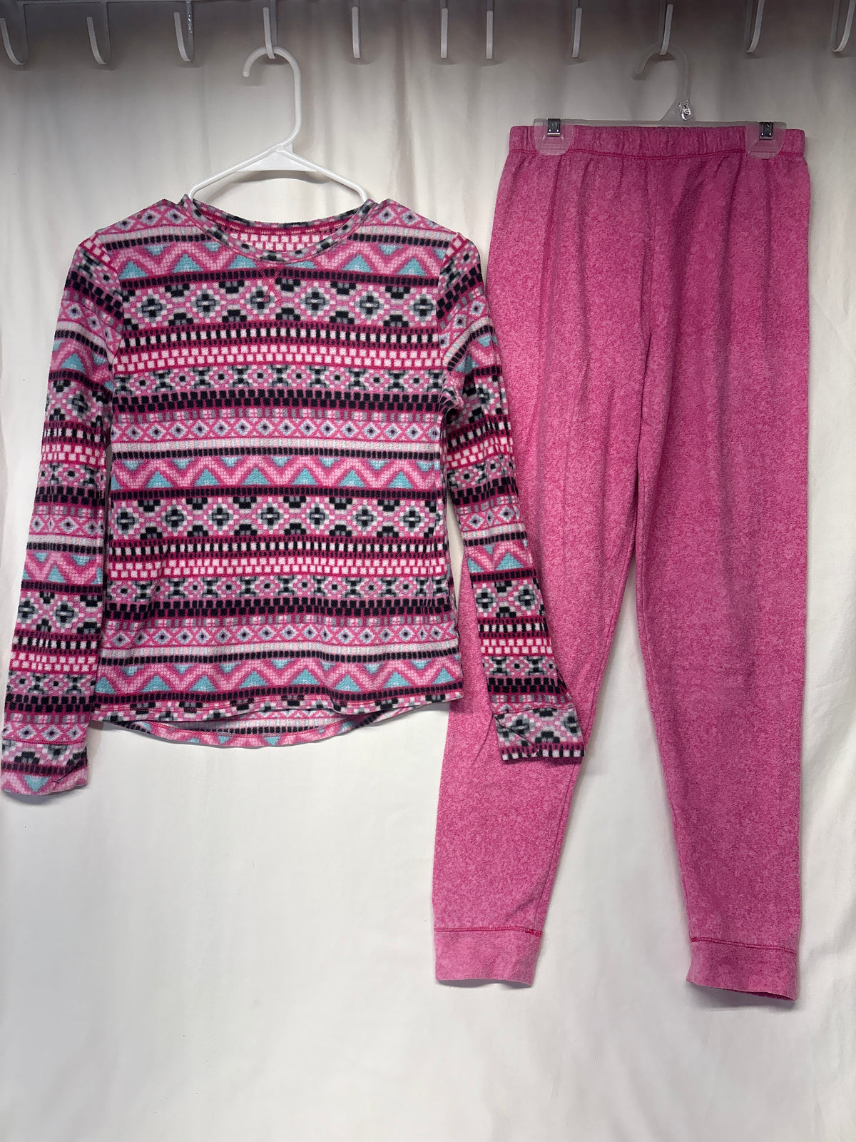 ClimateRight pink fleece PJs geo pattern - size Youth - 14 (XL)