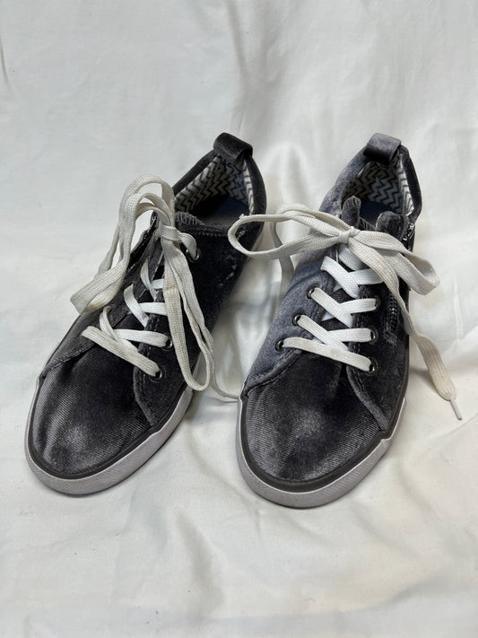 Twisted grey velour ked-type shoes - size Shoes - Adult 7 1/2