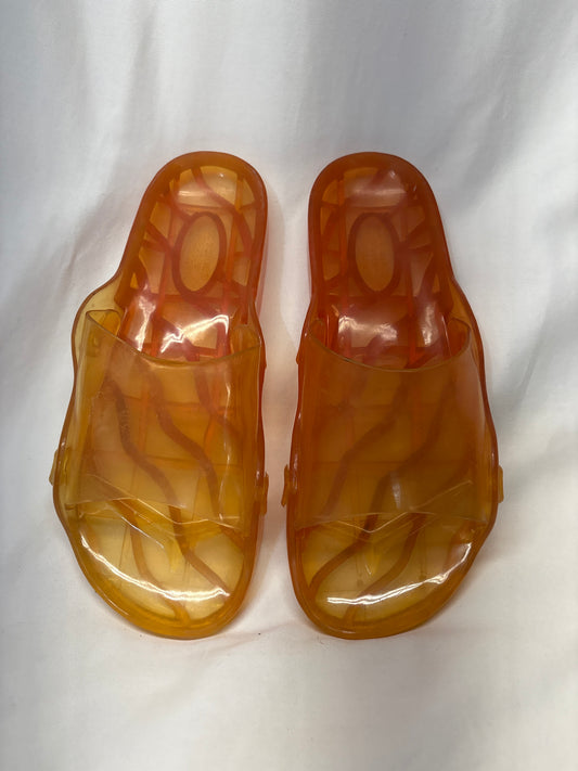 Orange plastic slides - size Shoes - Adult 8