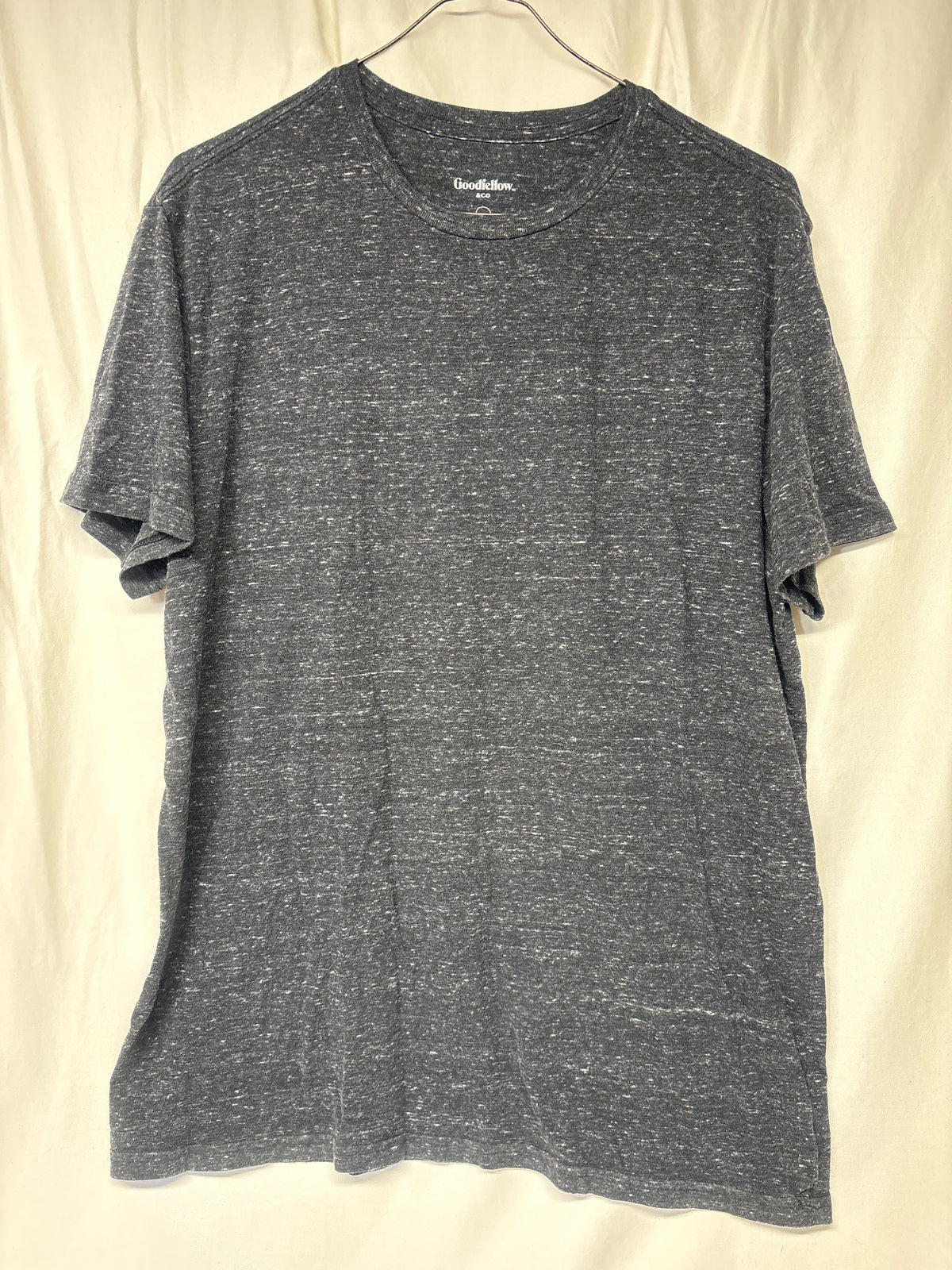 Goodfellow heathered charcoal tee - size Teen/Men - L (36-38)