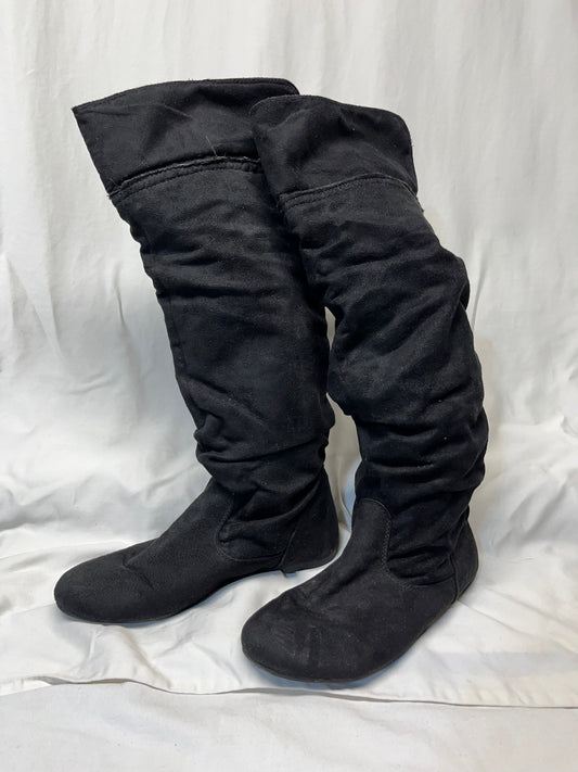 SO knee high sueded black boots - size Shoes - Adult 7 1/2