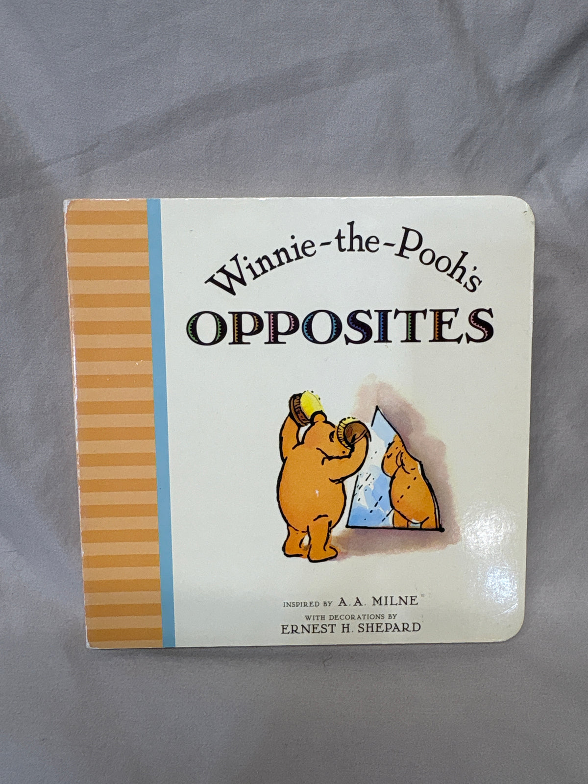 Winnie The Pooh's Book of Opposites - board