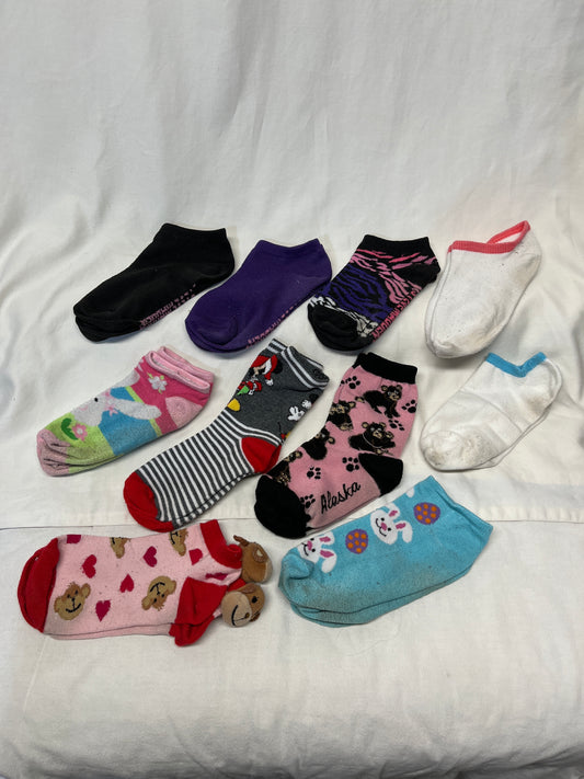 10 pr misc sock bundle shoe size 2-6