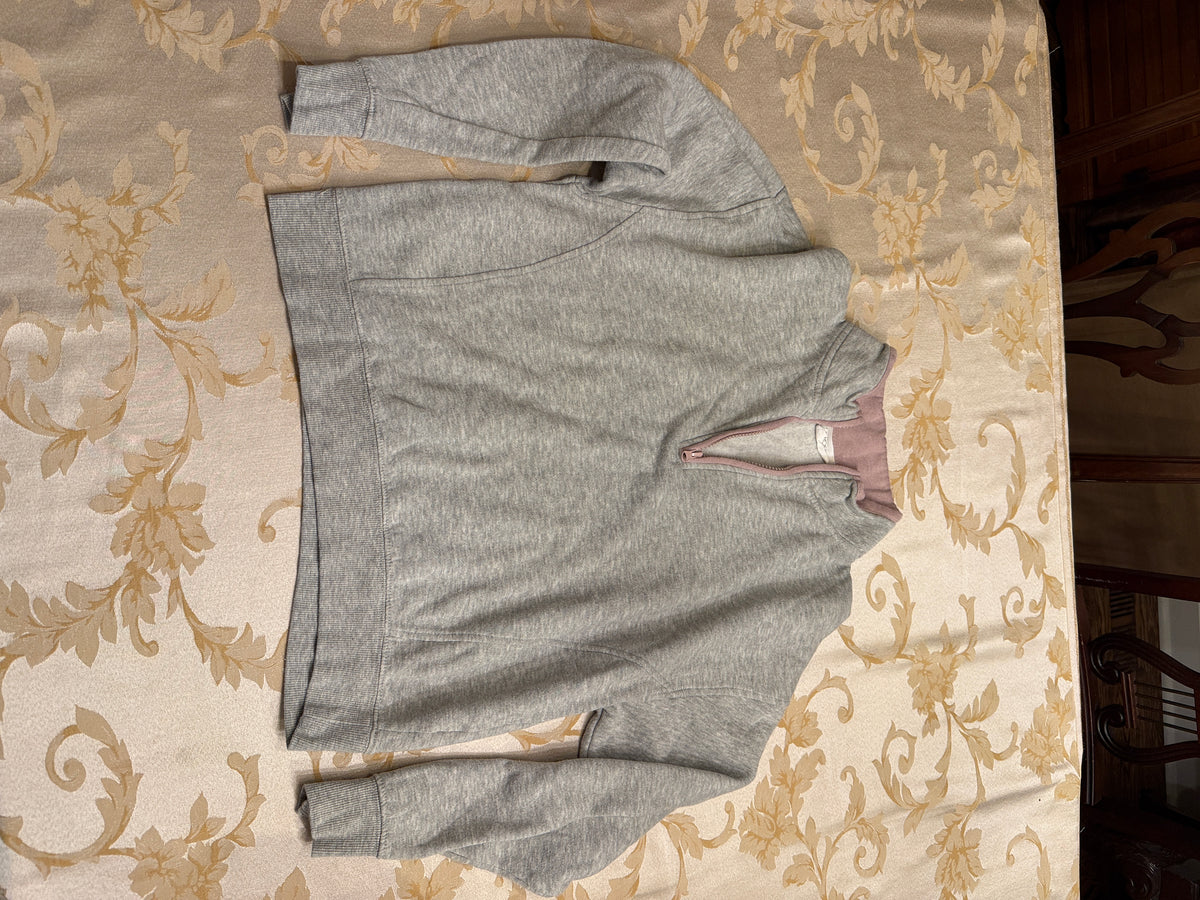 Gray 1/4 zip Pink trim GUC - size Junior - L (11/13)