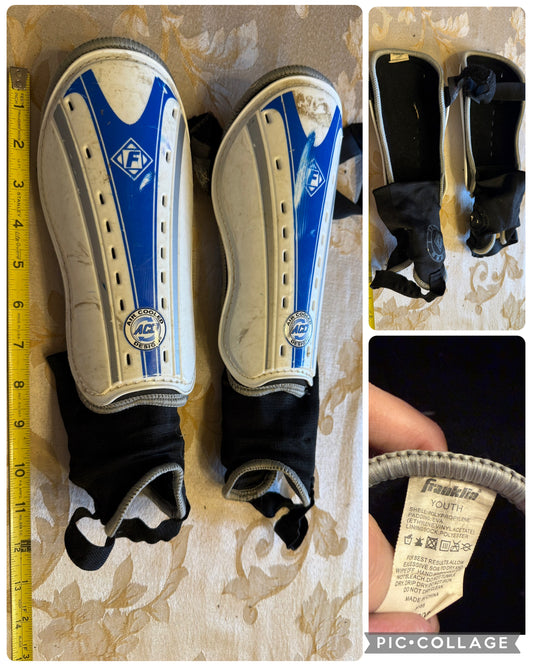 Shin guards -youth White and blue