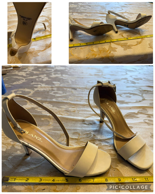 White heel sandal VGUC - size Shoes - Adult 6