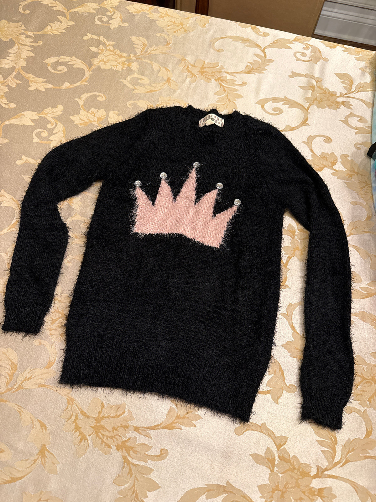 Fuzzy black sweater Pink crown VGUC - size Youth - 10 (L)