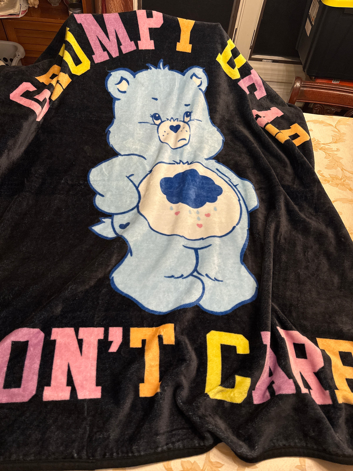 Care Bear throw VGUC Grumpy Bear Don't Care