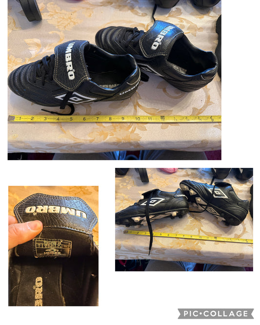 Umbro Soccer cleats Black - size Shoes - Adult 7