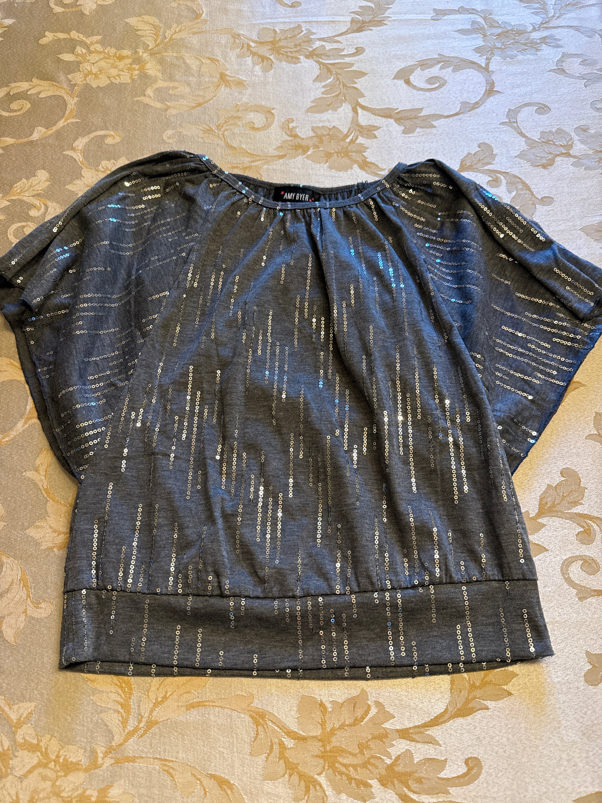 Gray sparkle top Flowy VGUC - size Youth - 14 (XL)