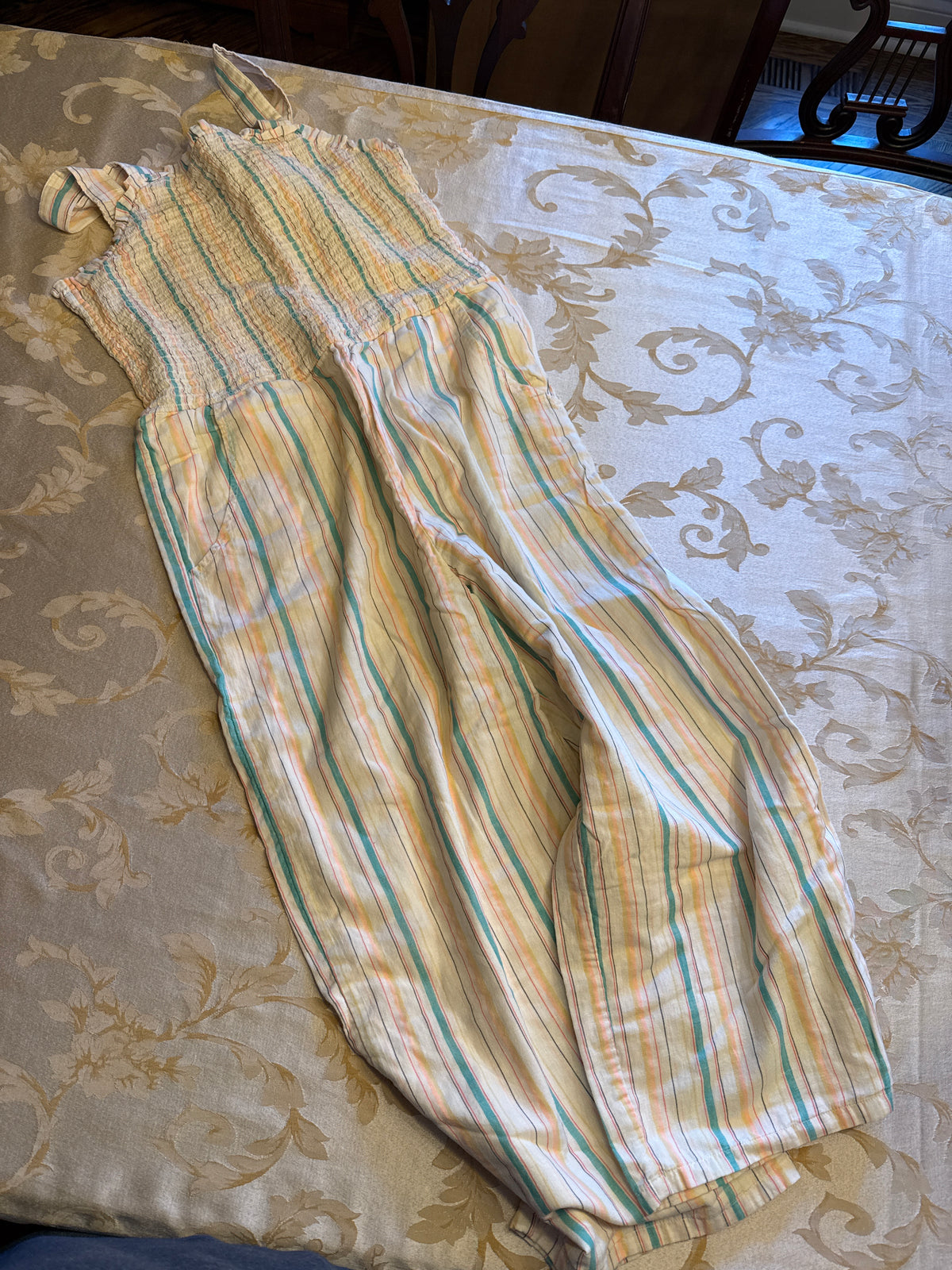 Striped jumper VGUC - size Youth - 14 (XL)