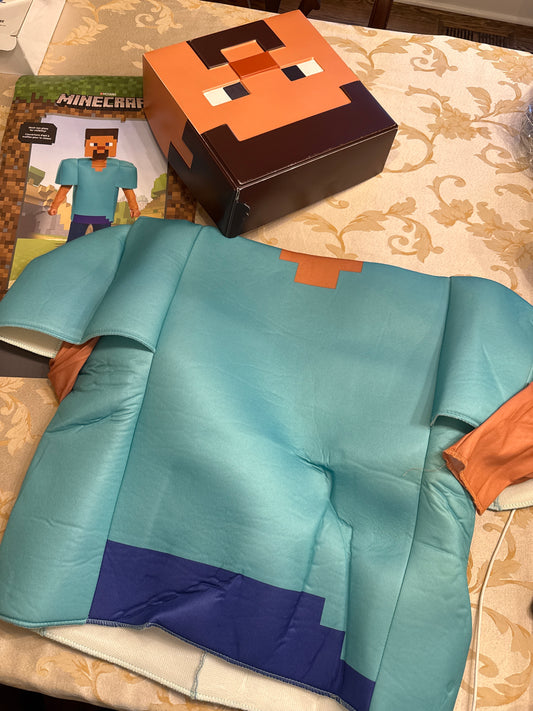 Minecraft costume GUC - size Youth - 10 (L)